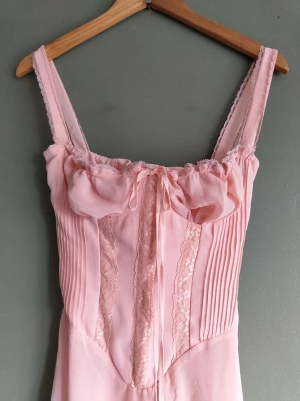 House of CB Syrah Soft Peach Lace-Back Midi Dress S - Picture 3 of 5